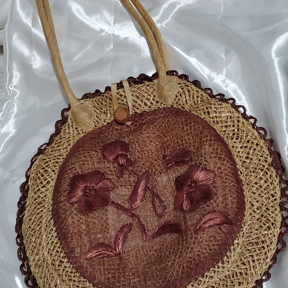 Straw beach bag
